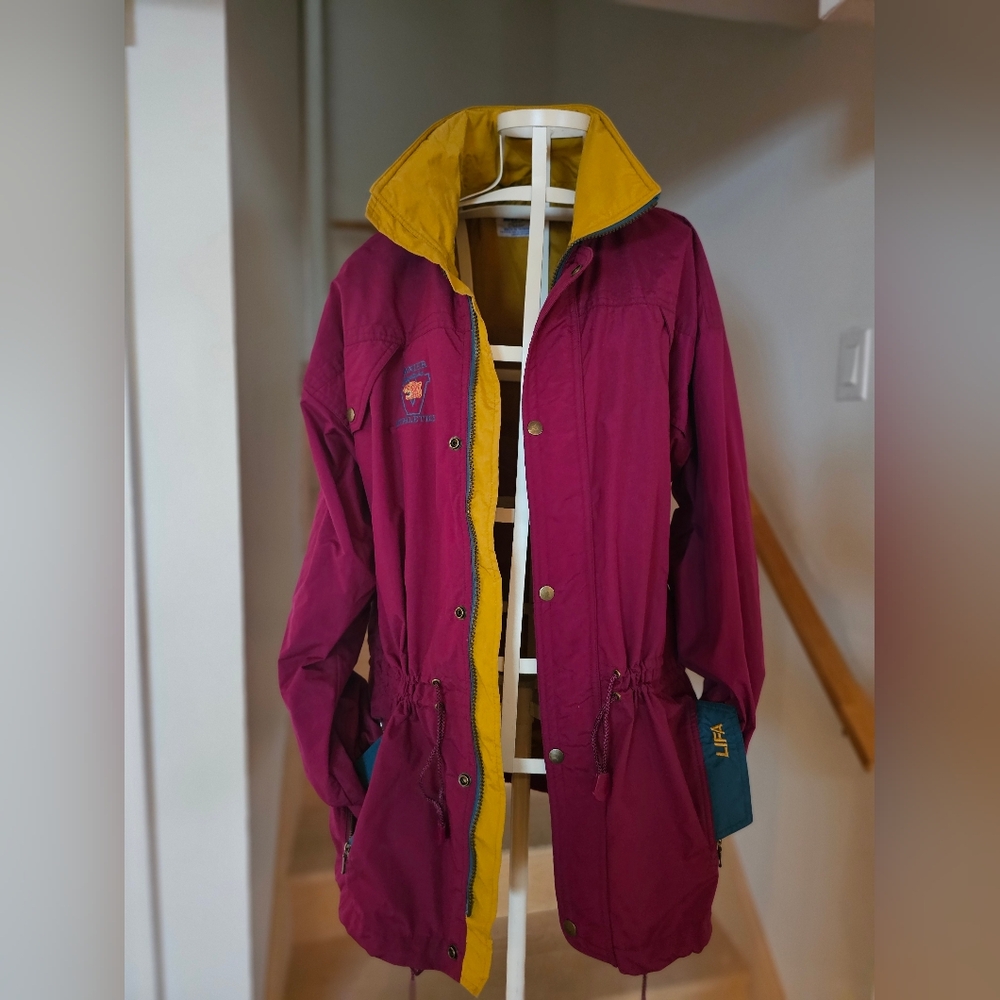 Women's Vibrant Ski Jacket with Yellow Accents